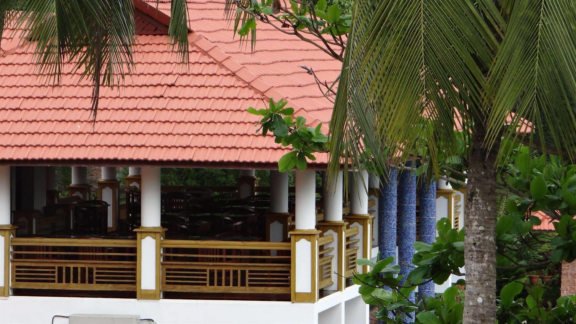 VascoDaGama Beach Resort Kappad Exterior foto