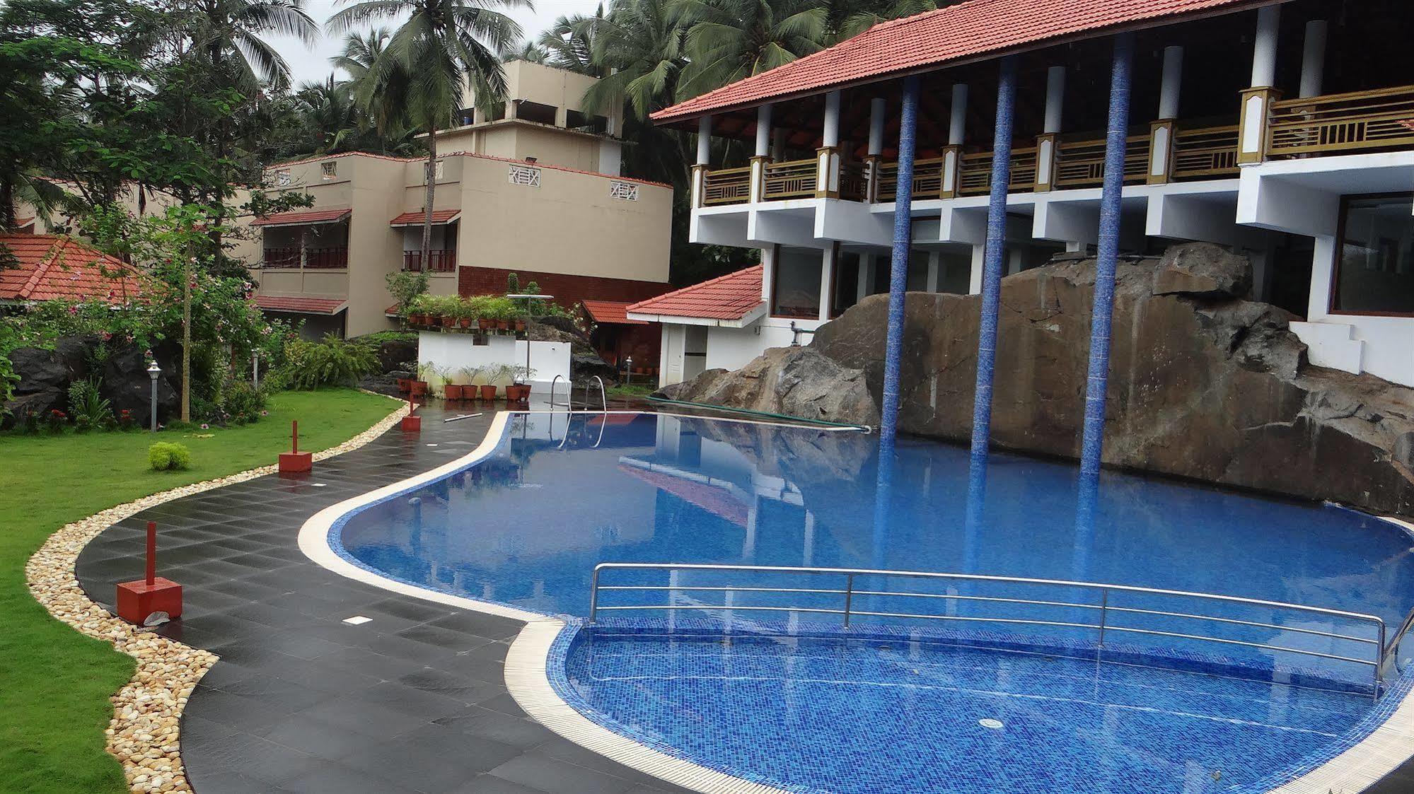 VascoDaGama Beach Resort Kappad Exterior foto